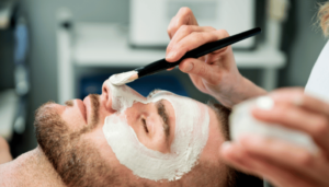 טיפולי פנים לגברים במרכז